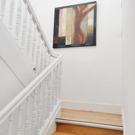 The Gallery Carnide - 2br ליסבון