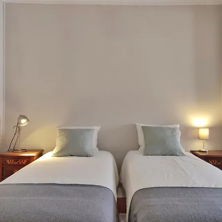 The Gallery Carnide - 2br ליסבון